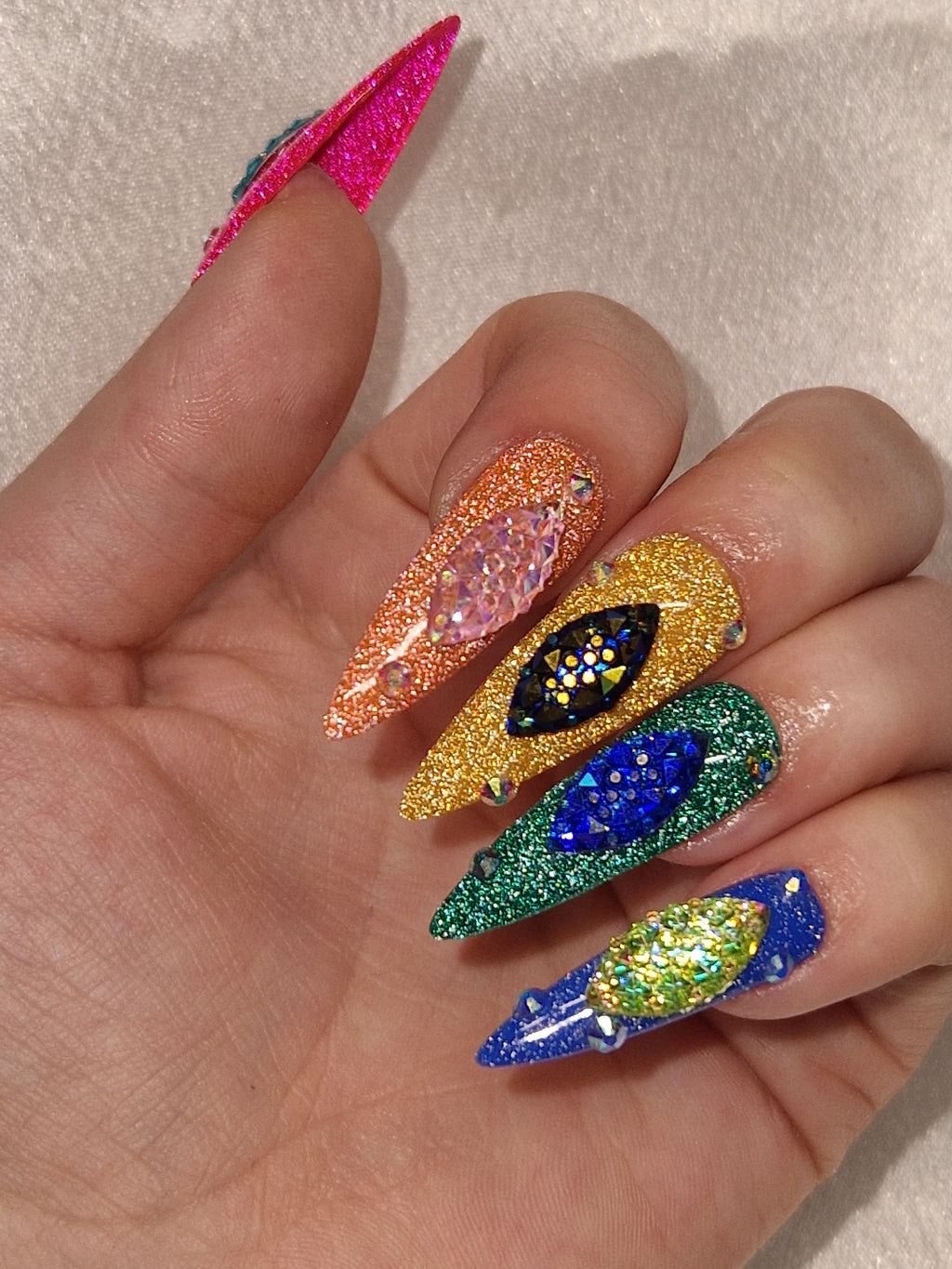 Customised press ons