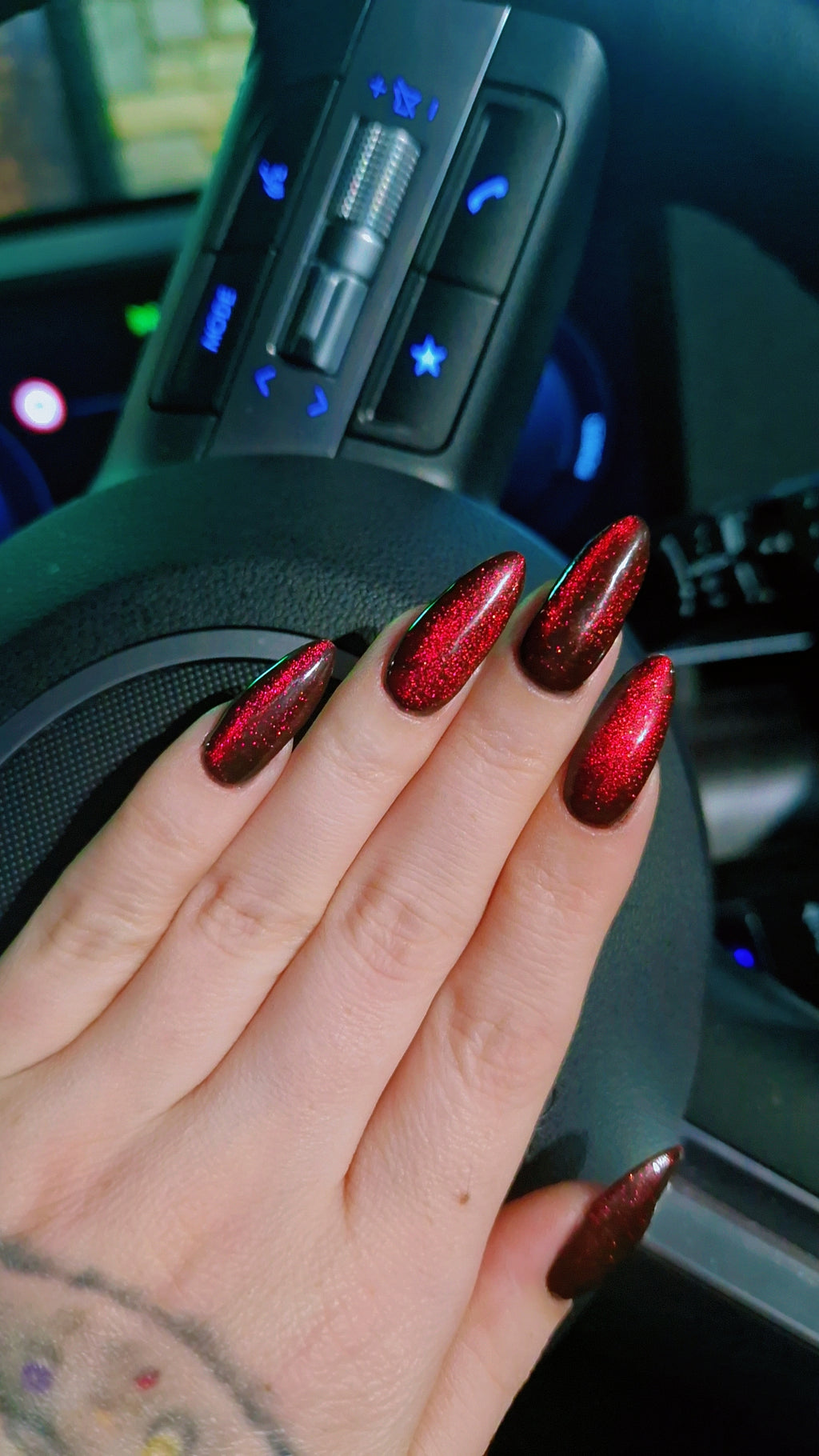 Red cat eye